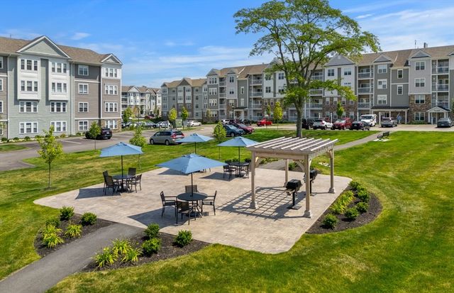 5 Peters Farm Way 312, Westborough, MA 01581