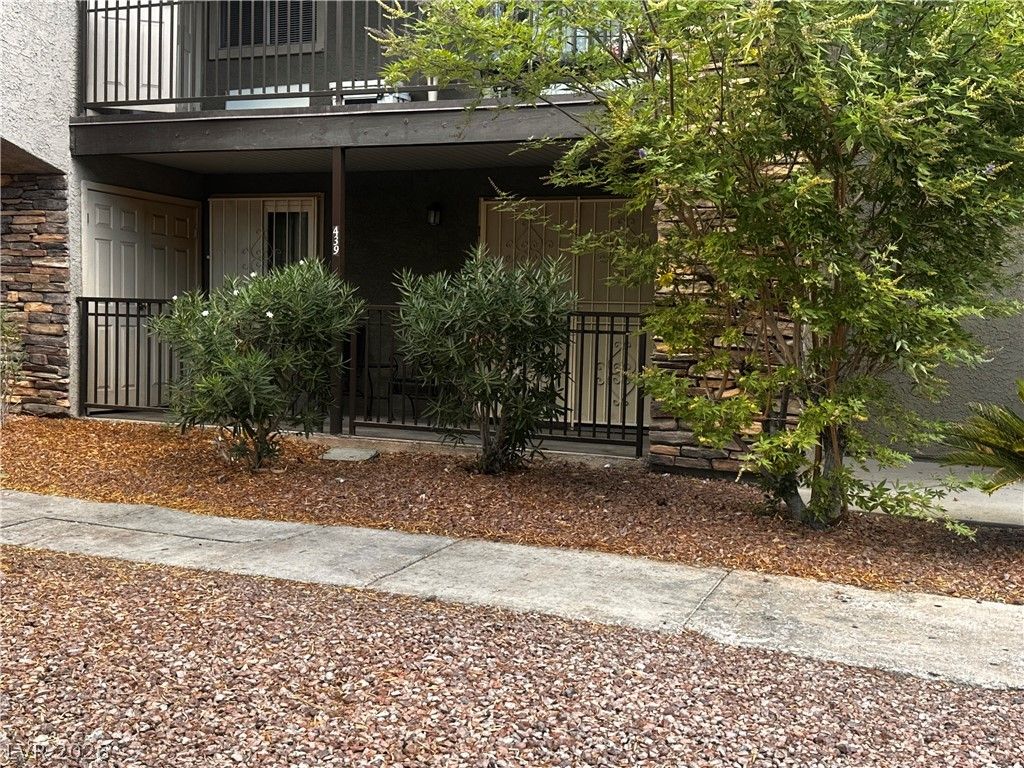 5242 River Glen Drive 439, Las Vegas, NV 89103 — photo 4