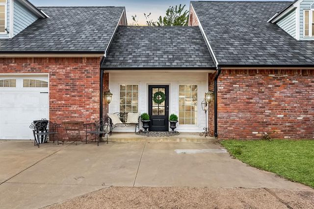 14701 N Western Avenue, Edmond, OK 73013