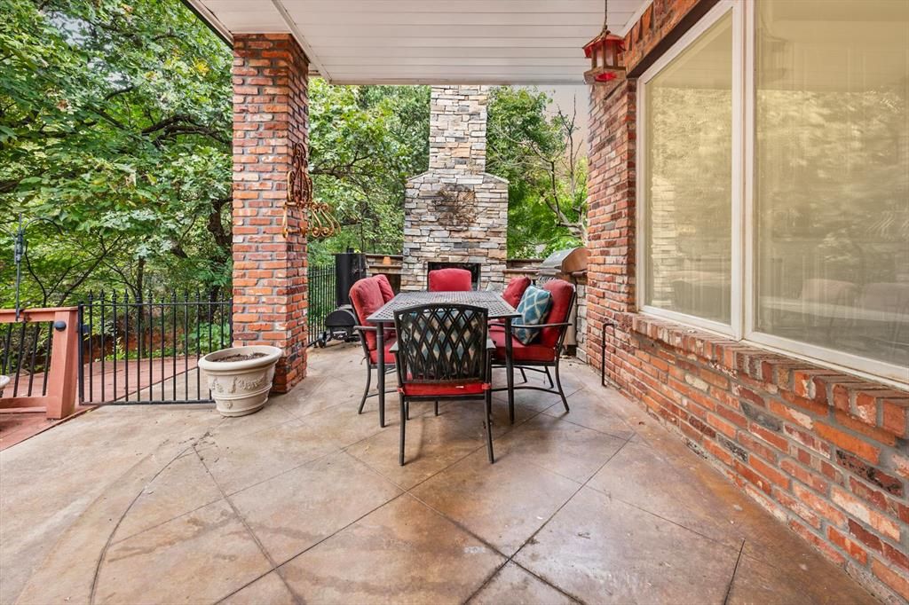 Image 46 of property listing at 14701 N Western Avenue, Edmond, OK 73013