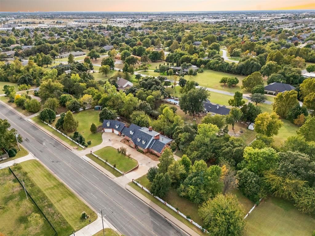 Image 49 of property listing at 14701 N Western Avenue, Edmond, OK 73013