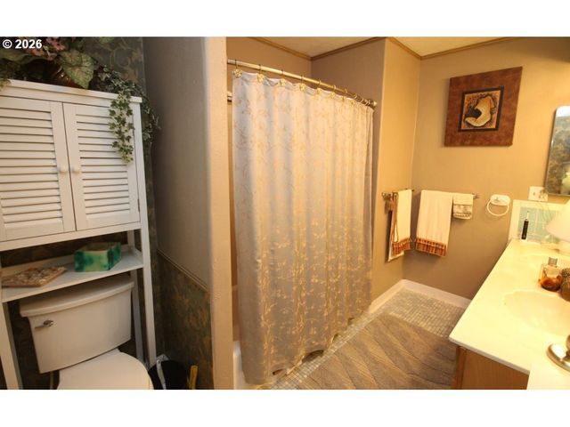 240 Nw BAKER CREEK Rd, Mc Minnville, OR 97128