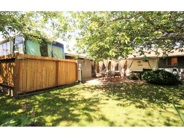 240 Nw BAKER CREEK Rd, Mc Minnville, OR 97128