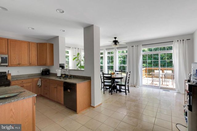 10110 LEES CROSSING LN, Fredericksburg, VA 22408