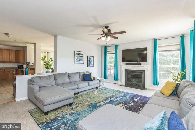 10110 LEES CROSSING LN, Fredericksburg, VA 22408
