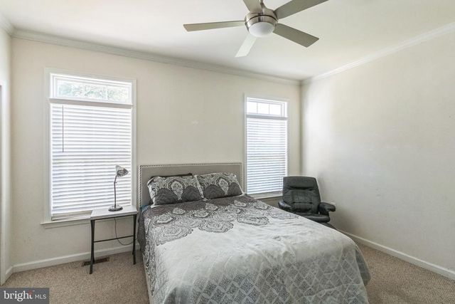 10110 LEES CROSSING LN, Fredericksburg, VA 22408