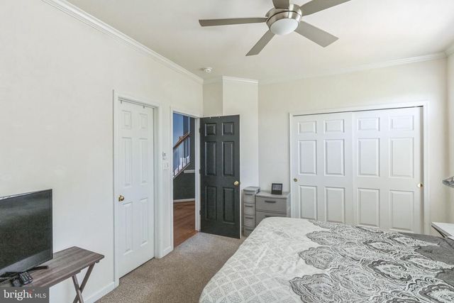 10110 LEES CROSSING LN, Fredericksburg, VA 22408