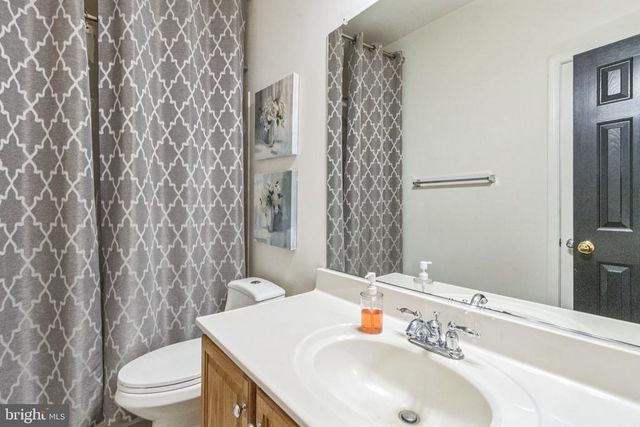 10110 LEES CROSSING LN, Fredericksburg, VA 22408
