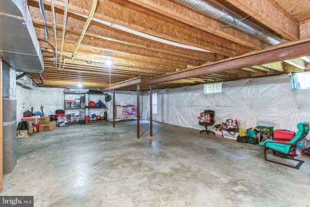 10110 LEES CROSSING LN, Fredericksburg, VA 22408