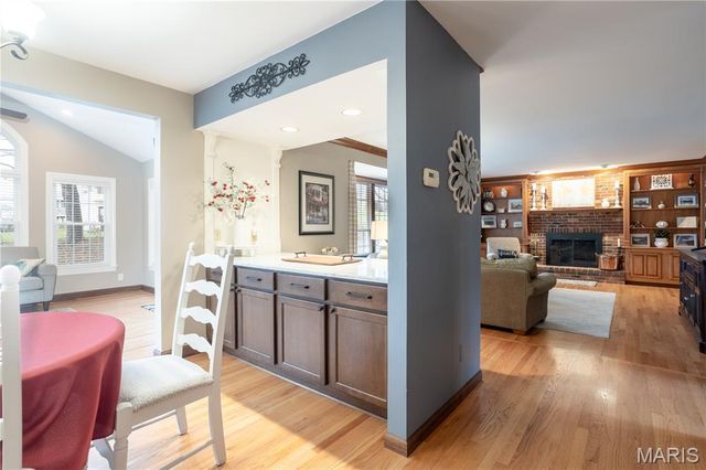 1602 Mauvering Court, Manchester, MO 63021