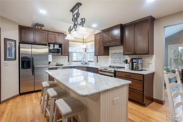 1602 Mauvering Court, Manchester, MO 63021