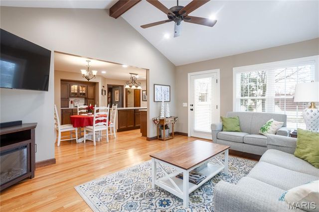 1602 Mauvering Court, Manchester, MO 63021