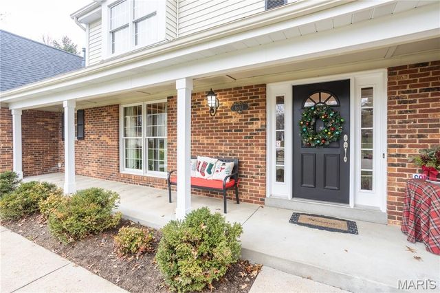 1602 Mauvering Court, Manchester, MO 63021