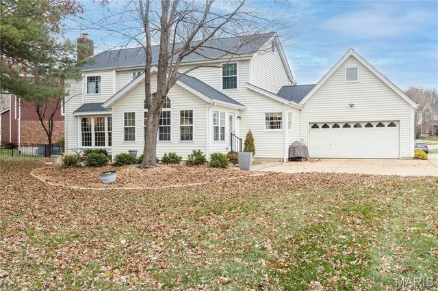 1602 Mauvering Court, Manchester, MO 63021