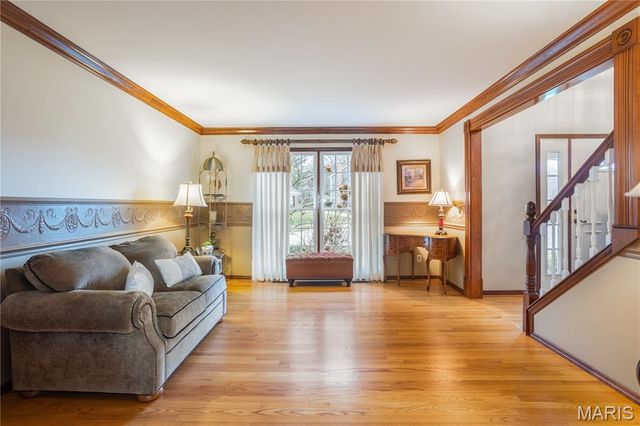 1602 Mauvering Court, Manchester, MO 63021