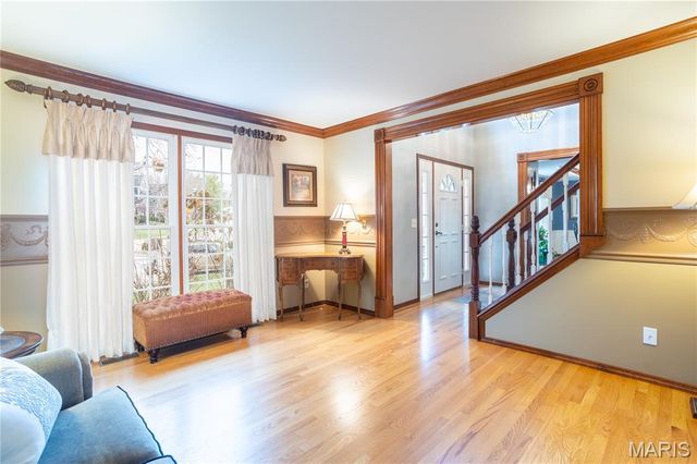 1602 Mauvering Court, Manchester, MO 63021