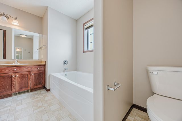 3698 N Sedona Court, West Fargo, ND 58078