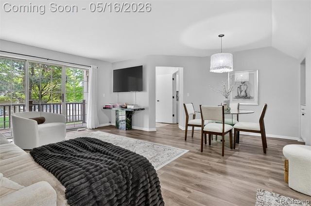 714 S Milford Road, Milford, MI 48381