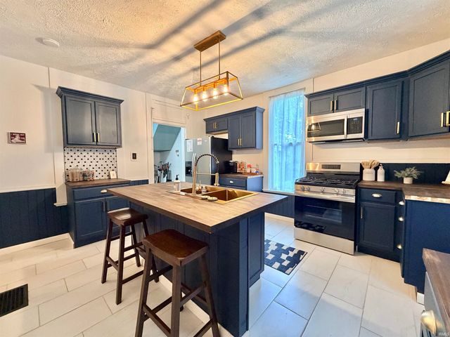 23 Washington Avenue, Evansville, IN 47713