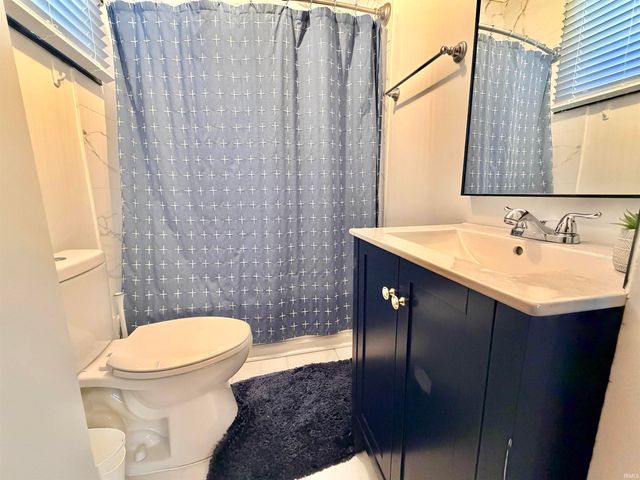 23 Washington Avenue, Evansville, IN 47713