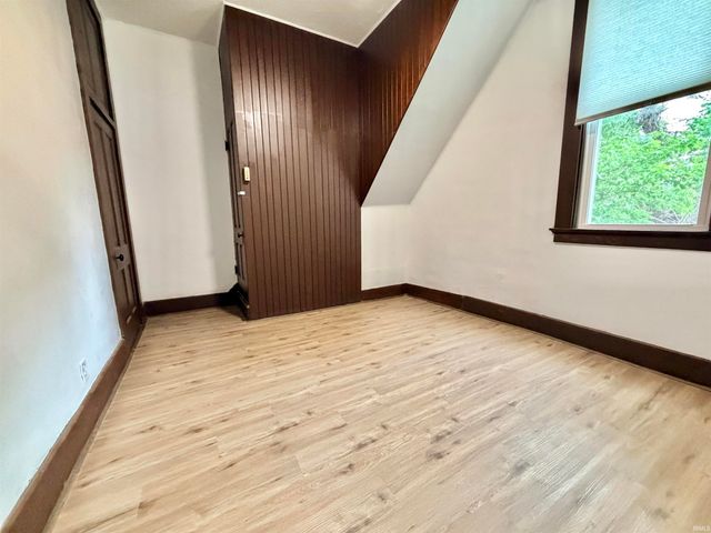 23 Washington Avenue, Evansville, IN 47713