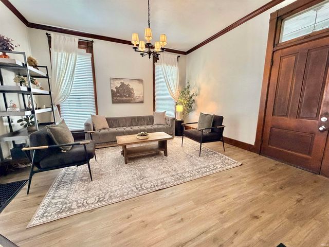 23 Washington Avenue, Evansville, IN 47713