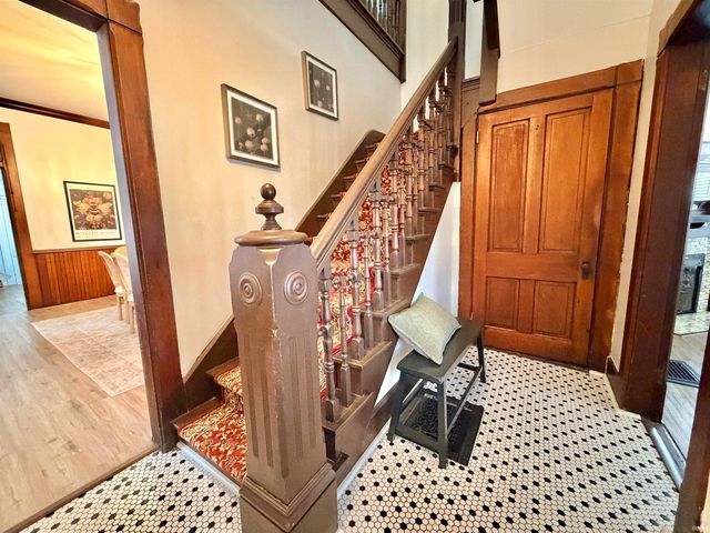 23 Washington Avenue, Evansville, IN 47713