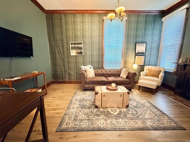 23 Washington Avenue, Evansville, IN 47713