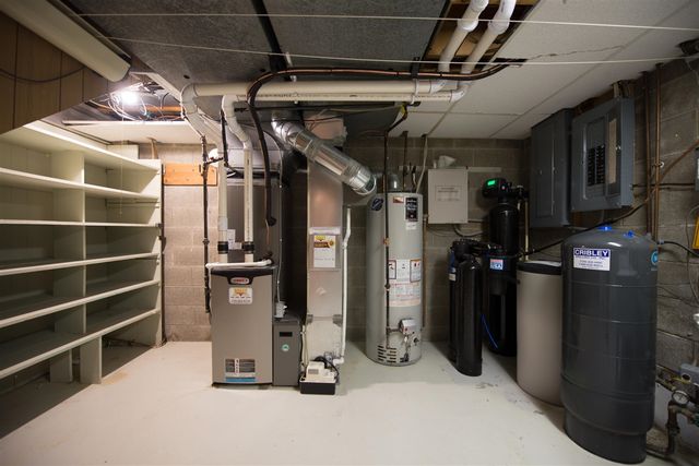 6839 Dexter Ann Arbor Road, Dexter, MI 48130