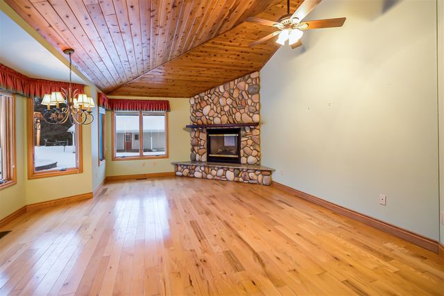 6839 Dexter Ann Arbor Road, Dexter, MI 48130