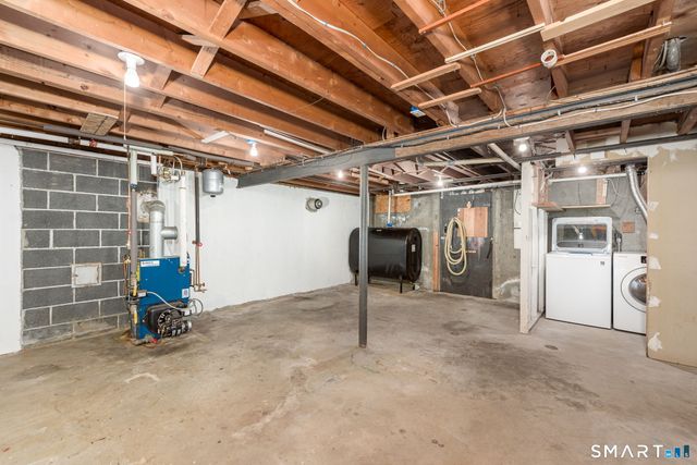 10 Ann Street, Enfield, CT 06082