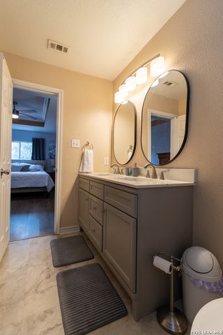 11906 Meadow, San Antonio, TX 78254