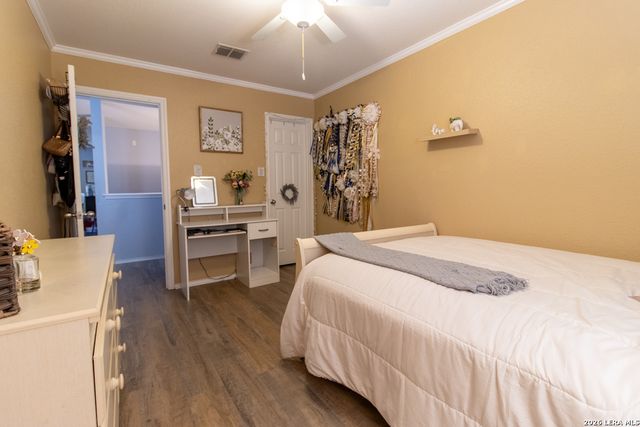 11906 Meadow, San Antonio, TX 78254