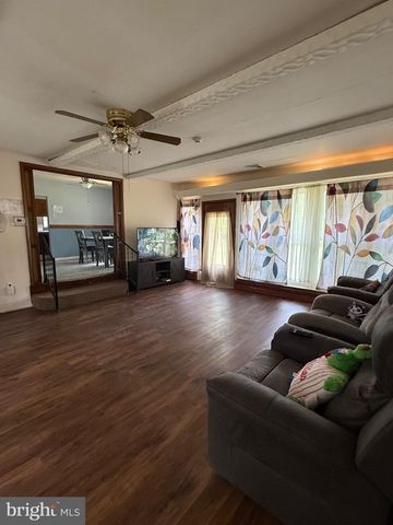 275 GREENTREE ROAD, Sewell, NJ 08080