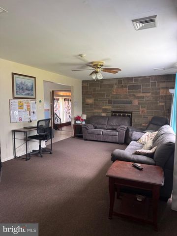 275 GREENTREE ROAD, Sewell, NJ 08080
