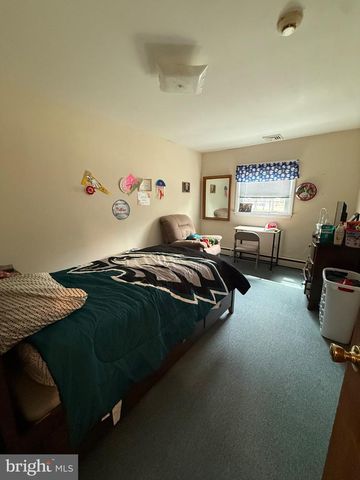 275 GREENTREE ROAD, Sewell, NJ 08080