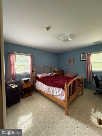 275 GREENTREE ROAD, Sewell, NJ 08080