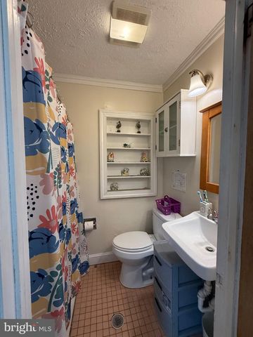 275 GREENTREE ROAD, Sewell, NJ 08080