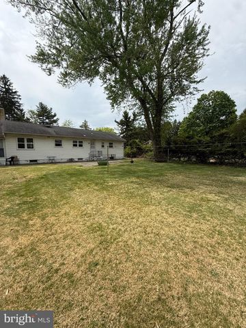 275 GREENTREE ROAD, Sewell, NJ 08080