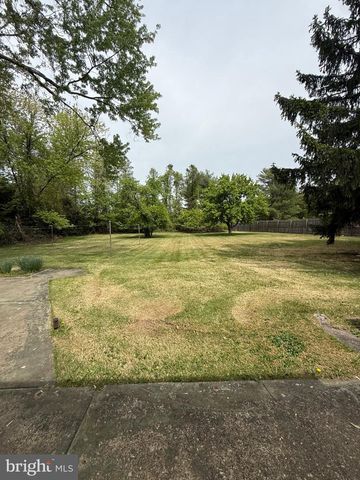 275 GREENTREE ROAD, Sewell, NJ 08080