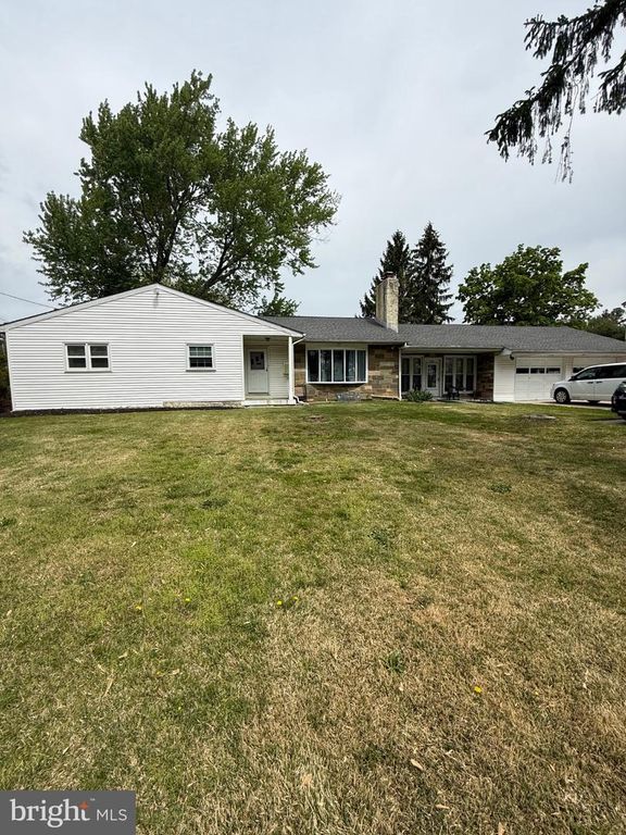275 GREENTREE ROAD, Sewell, NJ 08080 — exterior