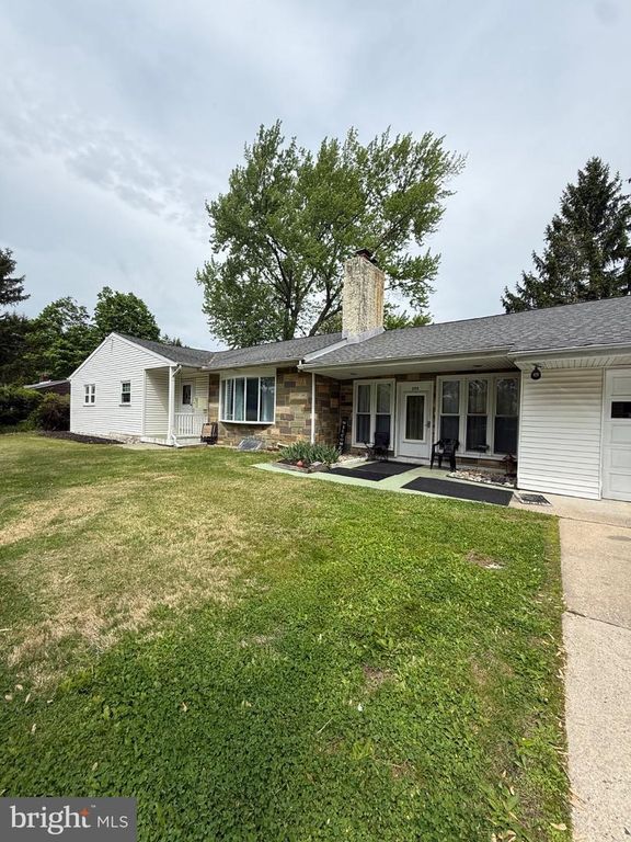 275 GREENTREE ROAD, Sewell, NJ 08080 — photo 2