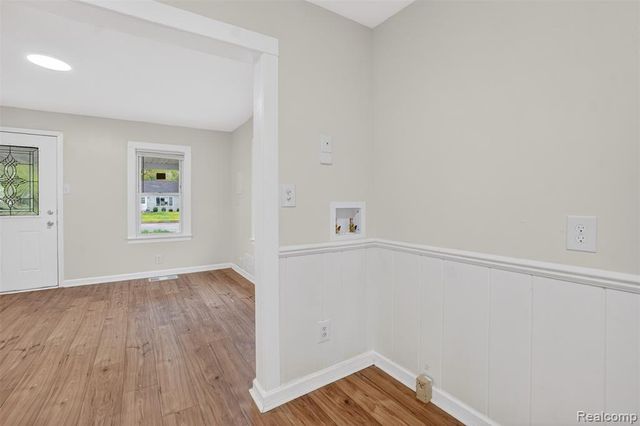 4910 Hughes Road, Lansing, MI 48910