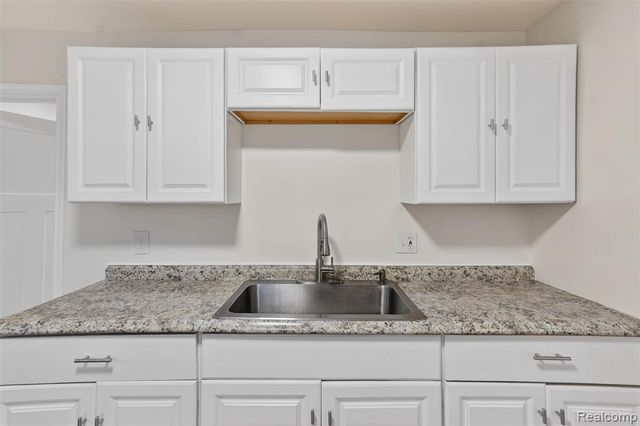 4910 Hughes Road, Lansing, MI 48910