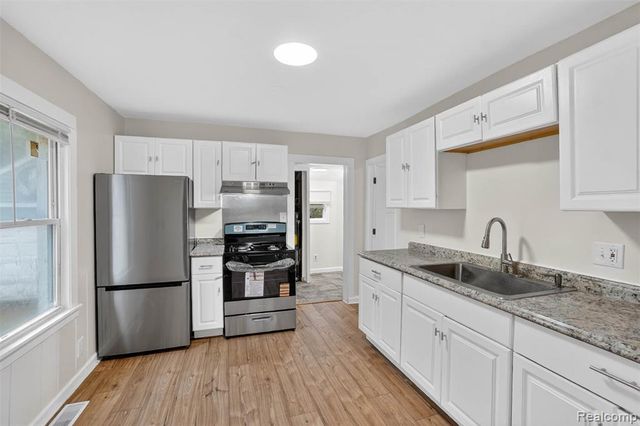 4910 Hughes Road, Lansing, MI 48910