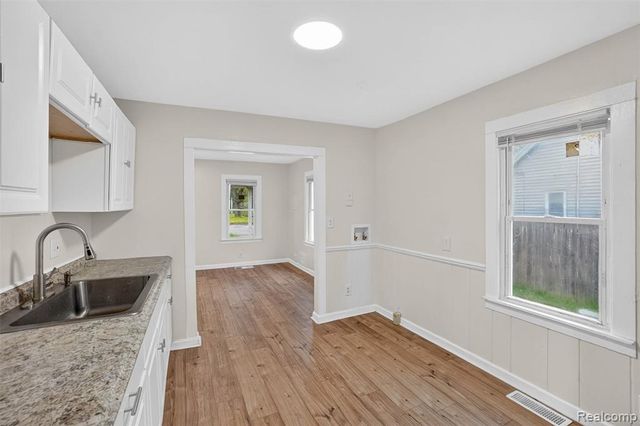 4910 Hughes Road, Lansing, MI 48910