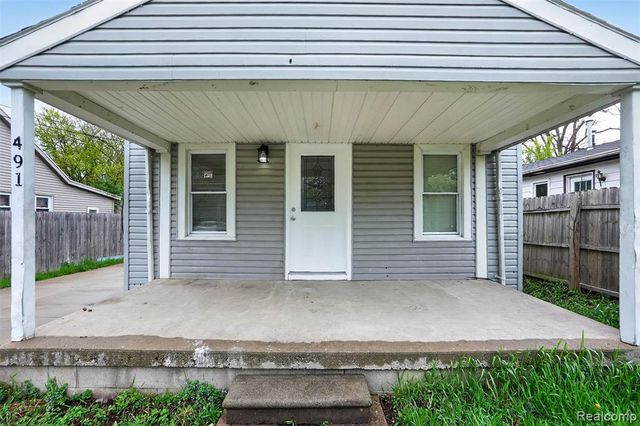 4910 Hughes Road, Lansing, MI 48910