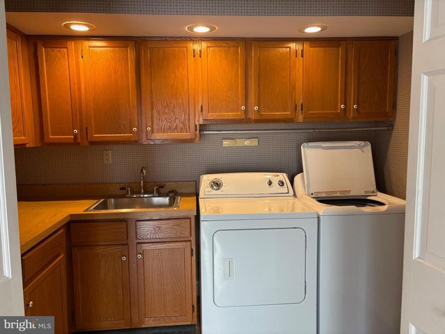 201 HOPE MOUNTAIN DR, Moorefield, WV 26836