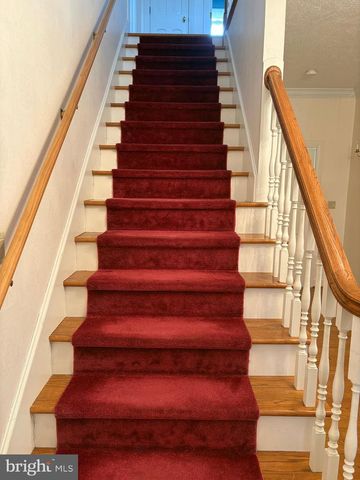 201 HOPE MOUNTAIN DR, Moorefield, WV 26836