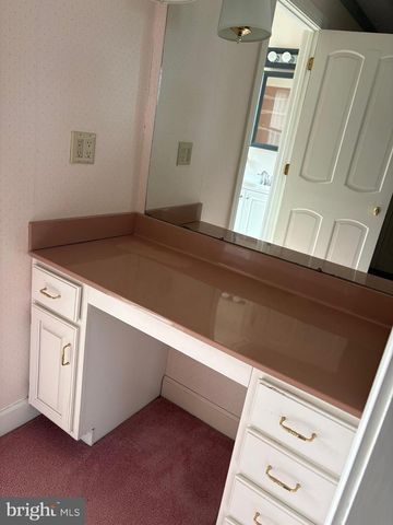 201 HOPE MOUNTAIN DR, Moorefield, WV 26836